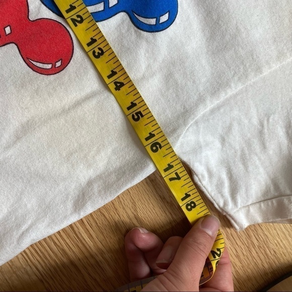 Vintage Disney World Magic Kingdom T-shirt Mickey Mouse 90s RARE HTF Balloon - Picture 5 of 6